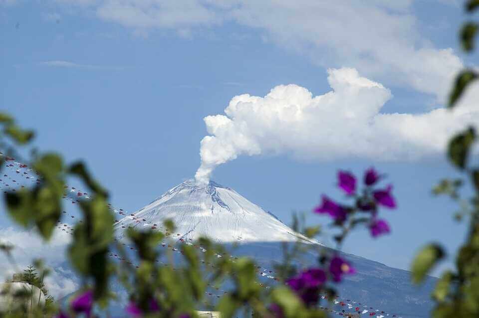 Popocatepetl Volcano -पोपोकटेपेटल ज्वालामुखी, Mexico City